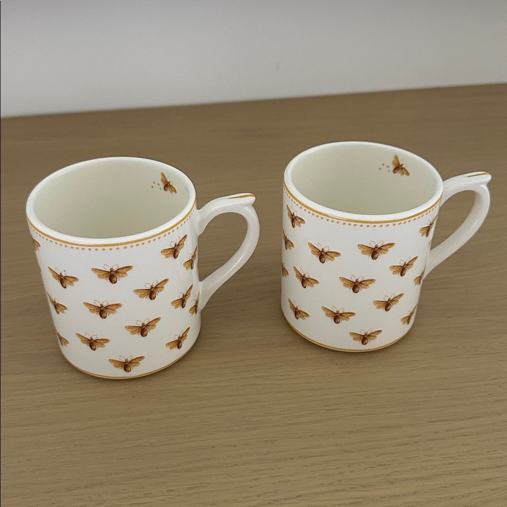 NEW DIOR Bee Pattern Mugs Set of Two in Cream and Gold